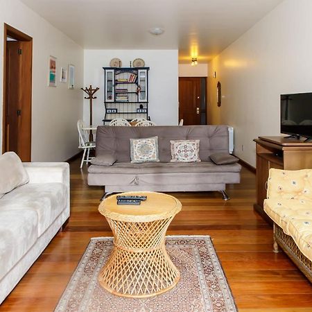 Apartamento Amplo E Aconchegante Na Av Das Hortencias No Centro De Gramado Ngoại thất bức ảnh