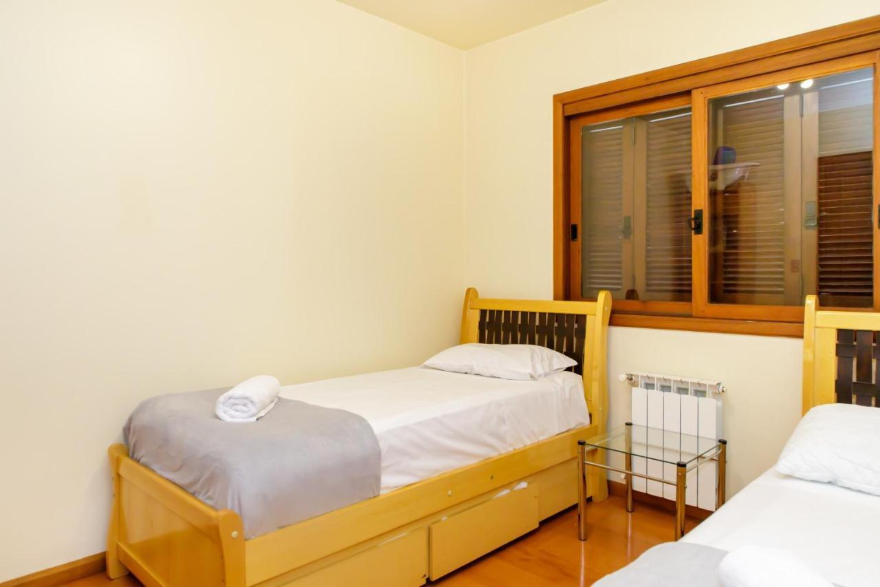 Apartamento Amplo E Aconchegante Na Av Das Hortencias No Centro De Gramado Ngoại thất bức ảnh